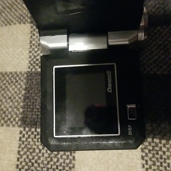 Digital video camera - Picture 3 of 8